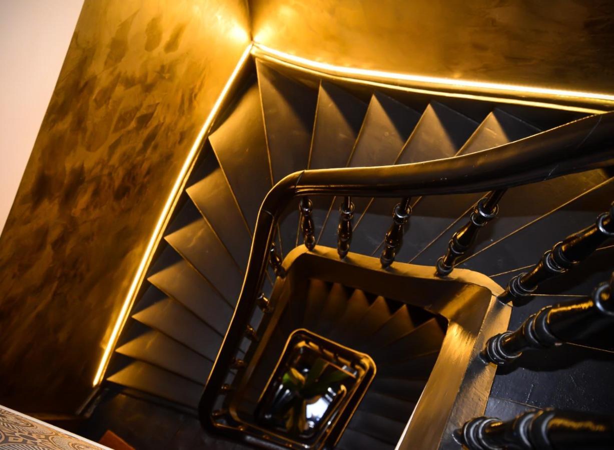 Sleep Inn - Black And Gold Loft Antwerp Cityview Kültér fotó