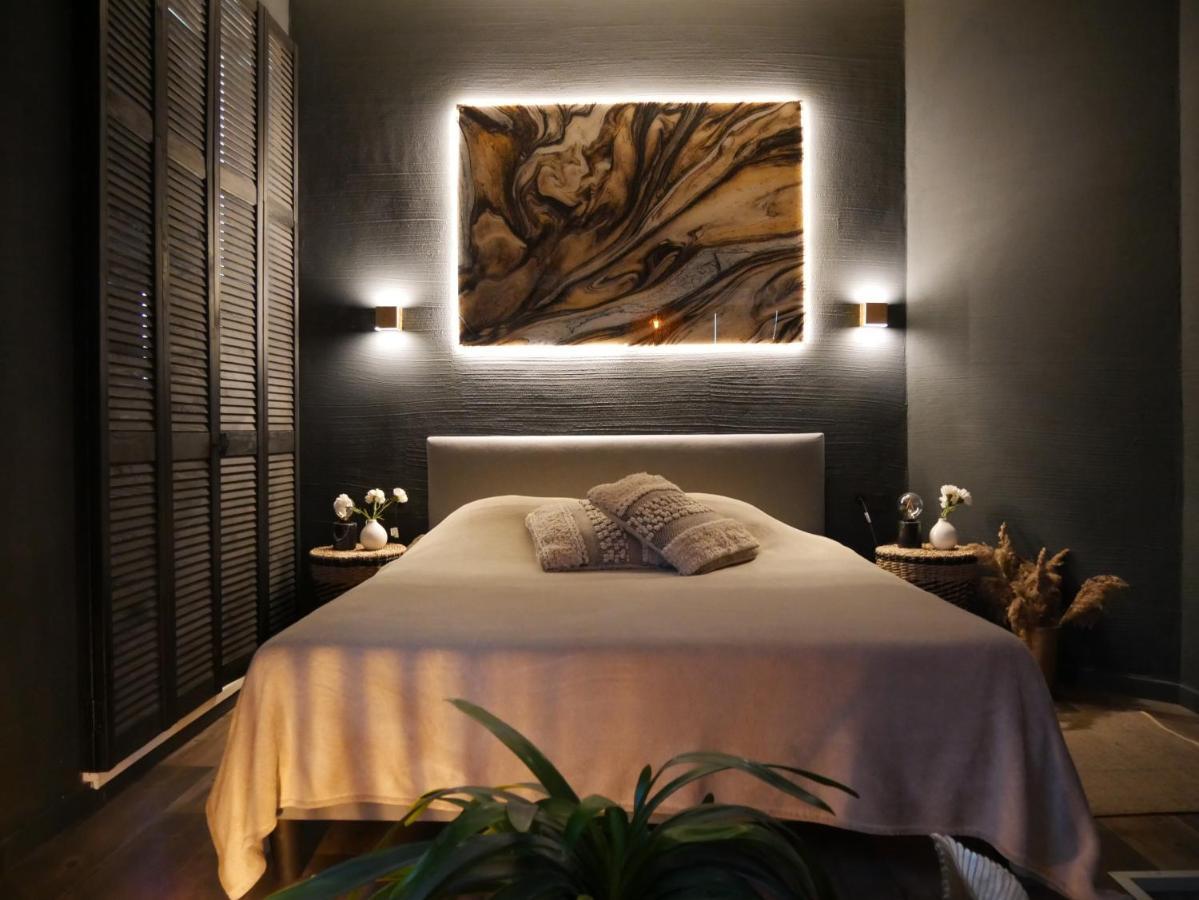 Sleep Inn - Black And Gold Loft Antwerp Cityview Kültér fotó